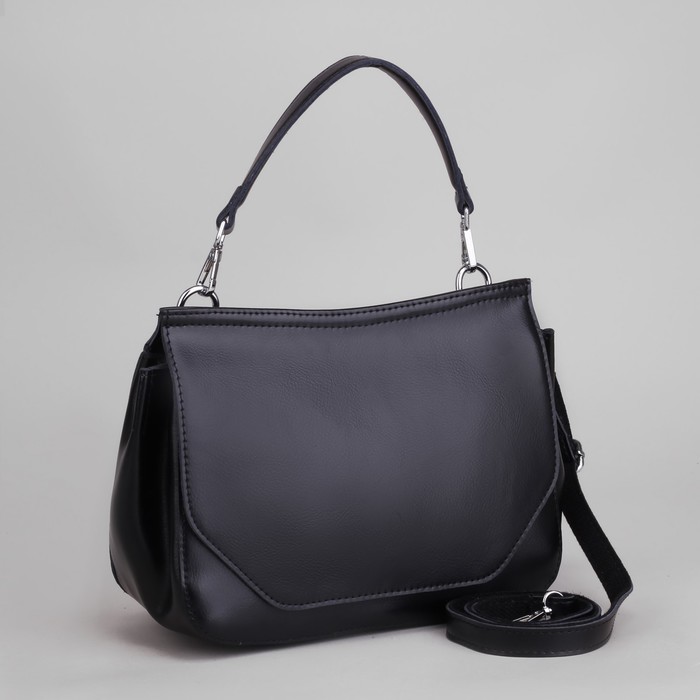 Сумка женская, отдел на молнии, наружный карман, длинный ремень, цвет чёрный