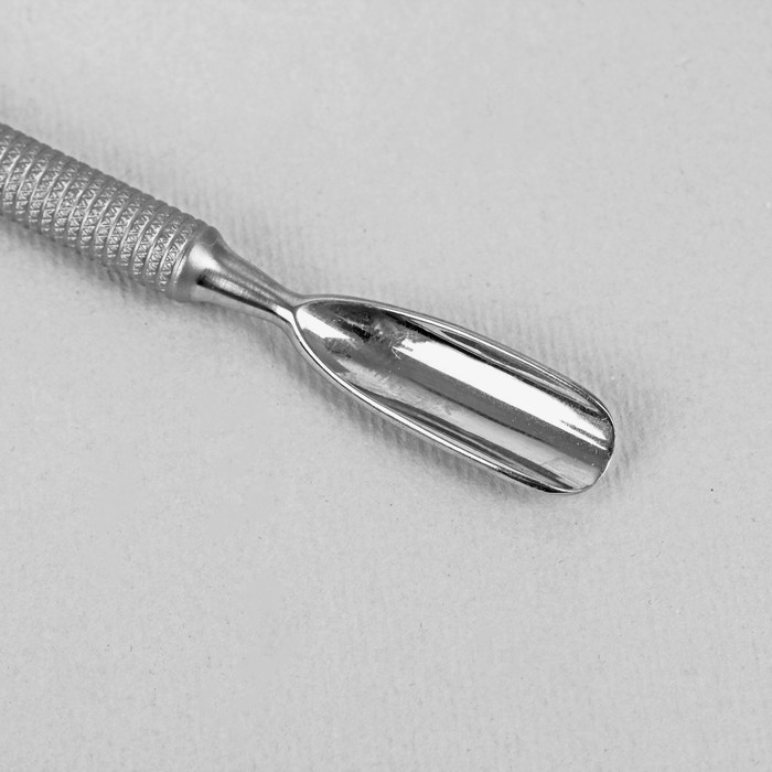 Лопатка маникюрная, двусторонняя, скруглённая, цвет серебристый