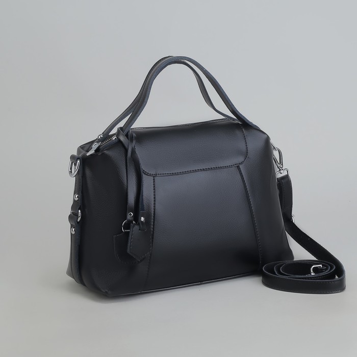 Сумка женская, отдел с перегородкой, наружный карман, длинный ремень, цвет чёрный