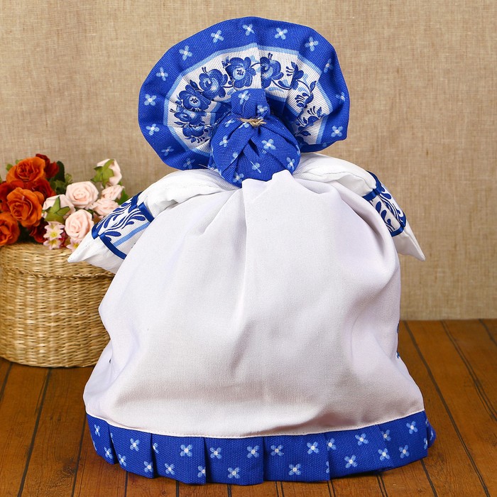 Грелка на чайник «Дымковская матрёшка», с вышивкой, гжель