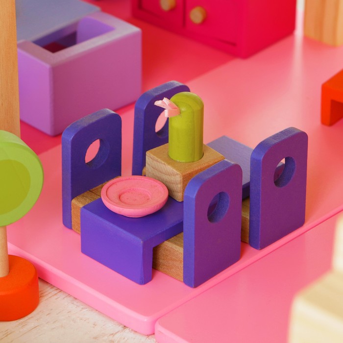 Дом для куколок , мебель в комплекте