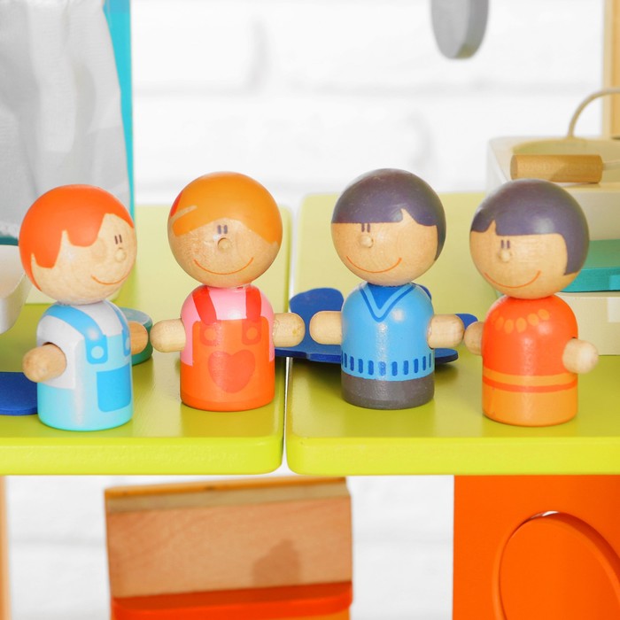 Дом для куколок , мебель в комплекте