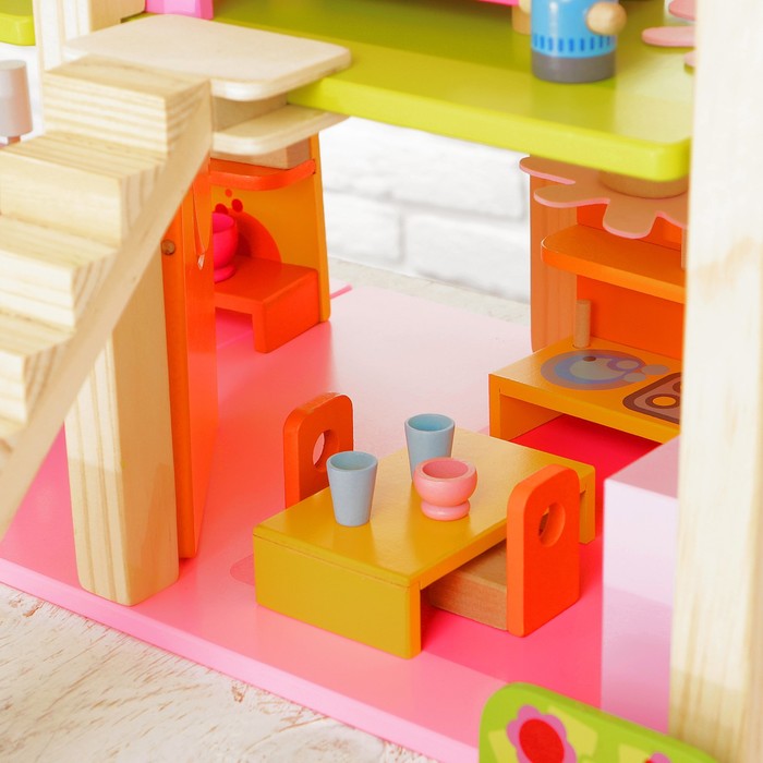 Дом для куколок , мебель в комплекте