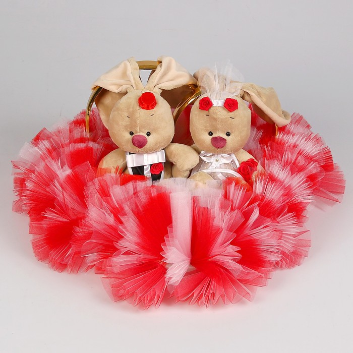 Композиция на крышу "Зайки" с фатином бело-красная