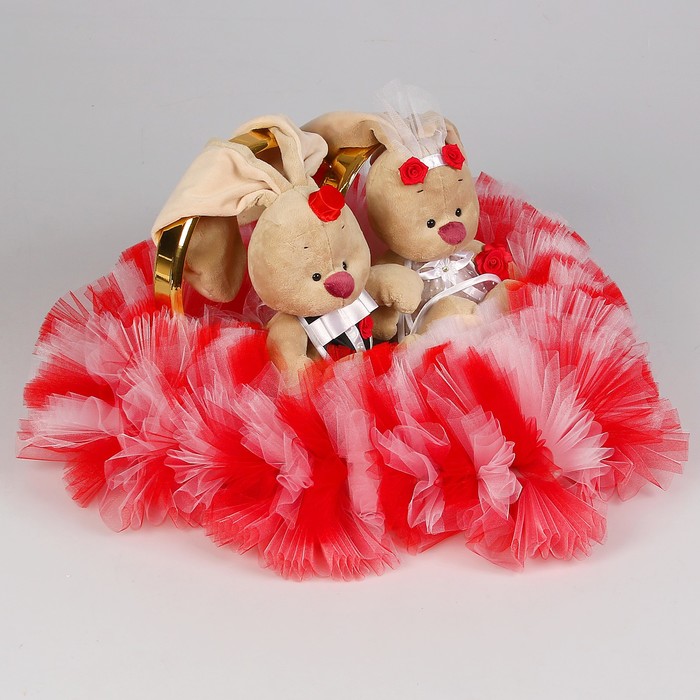 Композиция на крышу "Зайки" с фатином бело-красная