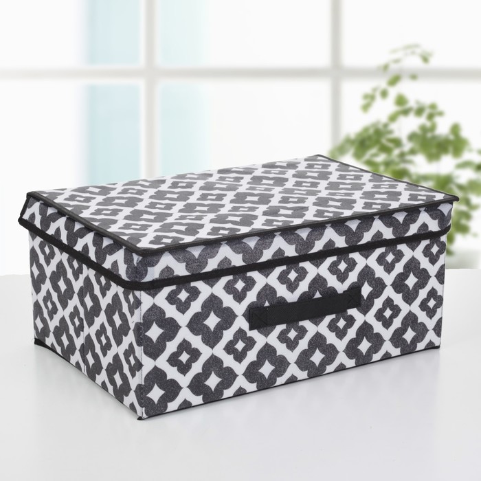 Короб для хранения «Вензель» с крышкой, цвет чёрно-белый