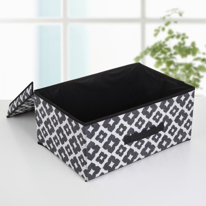Короб для хранения «Вензель» с крышкой, цвет чёрно-белый