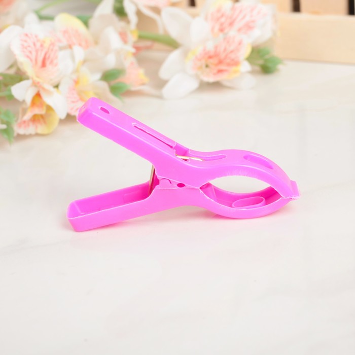 Прищепки в корзинке 18х18х11 см, 24 шт (7 см), цвета МИКС