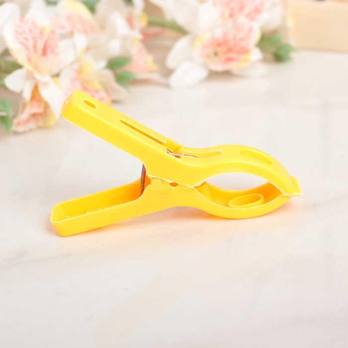 Прищепки в корзинке 18х18х11 см, 24 шт (7 см), цвета МИКС