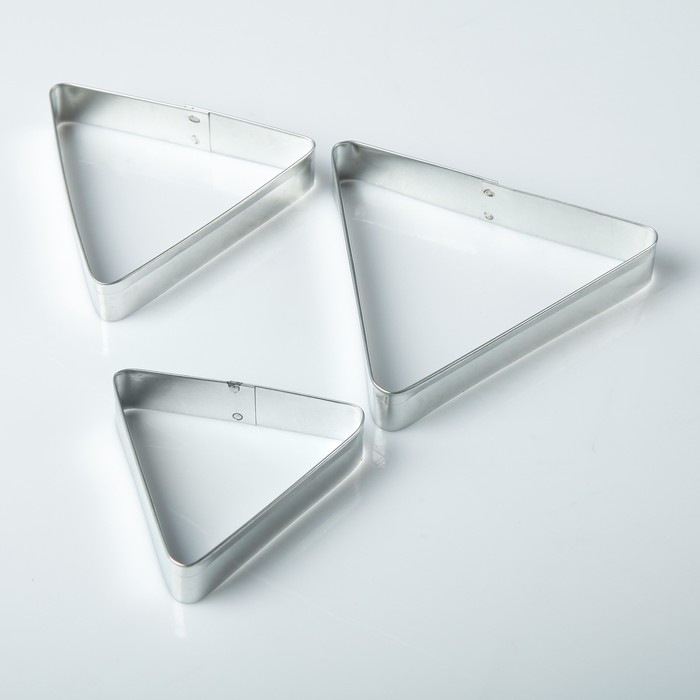 Набор форм для вырезания из жести "Треугольник", 7 х 5 х 2 см, 3 шт.