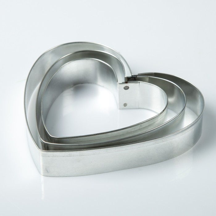 Набор форм для вырезания из жести "Сердце", 6 х 7 х 2 см, 3 шт.