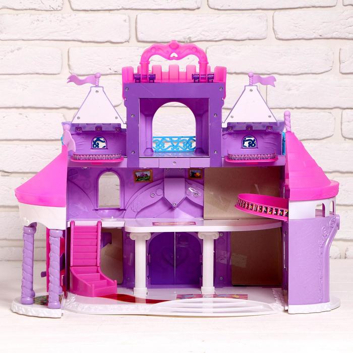 Замок для кукол "Сказочные герои" с аксессуарами, световые и звуковые эффекты