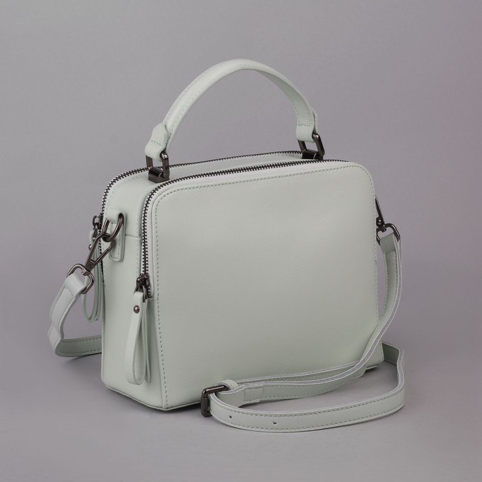 Сумка женская, 2 отдела на молниях, наружный карман, длинный ремень, цвет мятный