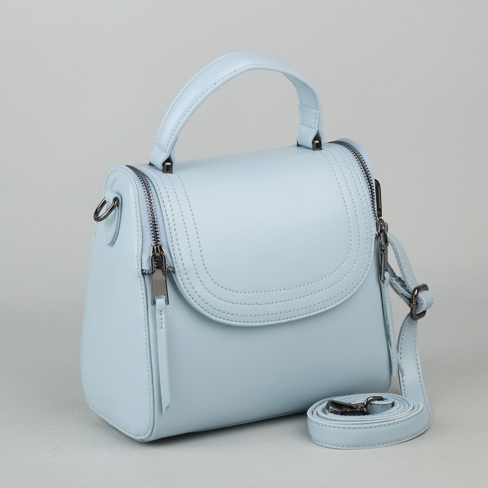 Сумка женская, отдел на молнии, наружный карман, длинный ремень, цвет голубой