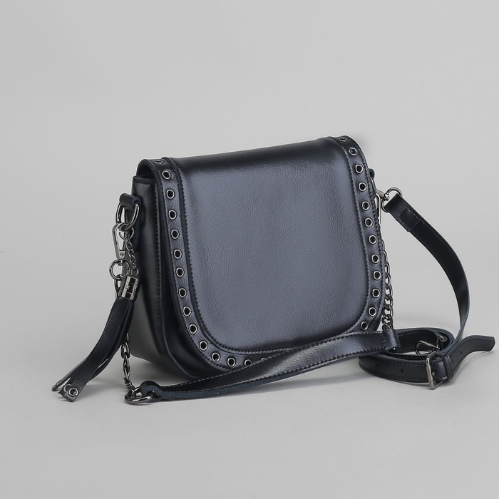 Сумка женская, отдел с перегородкой на молнии, наружный карман, длинный ремень, цвет чёрный