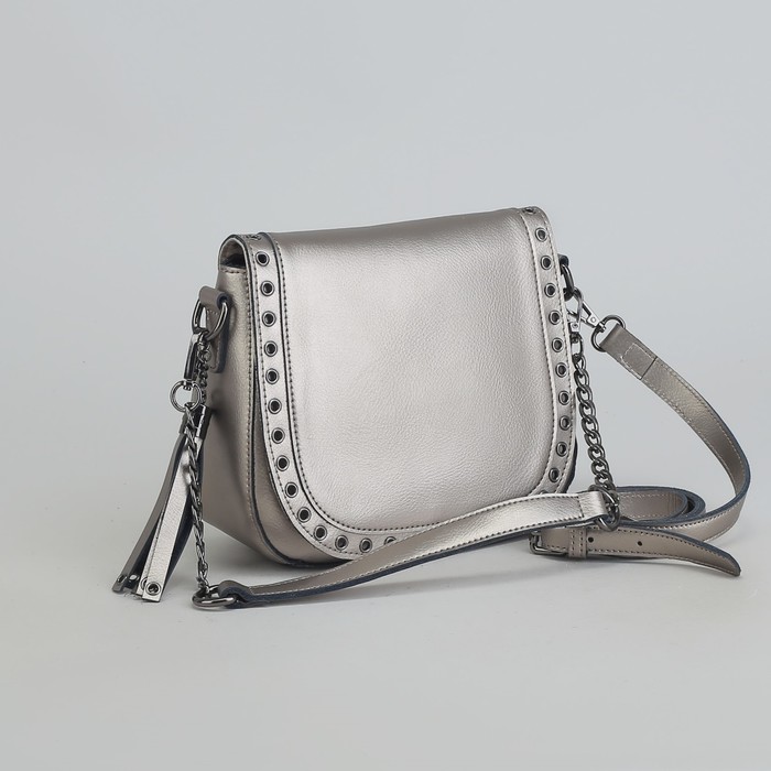 Сумка женская, отдел с перегородкой на молнии, наружный карман, длинный ремень, цвет бронзовый