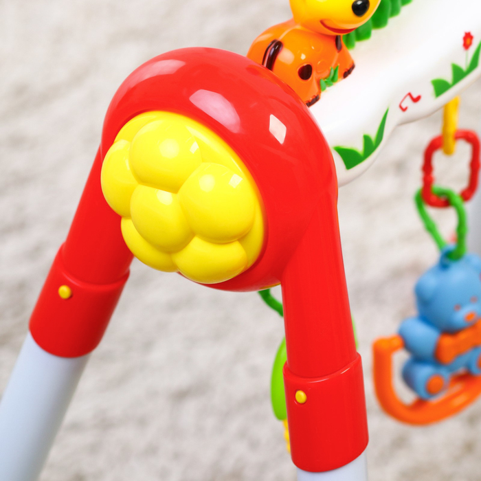 Игровой развивающий центр-турник с погремушками «Жирафик»