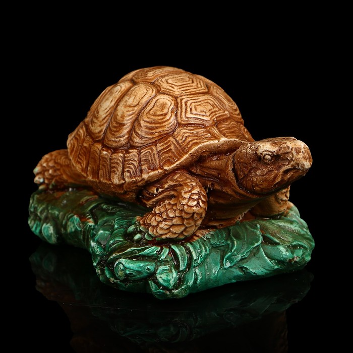 Сувенир гипс "Черепаха на траве малая" 5,5 см