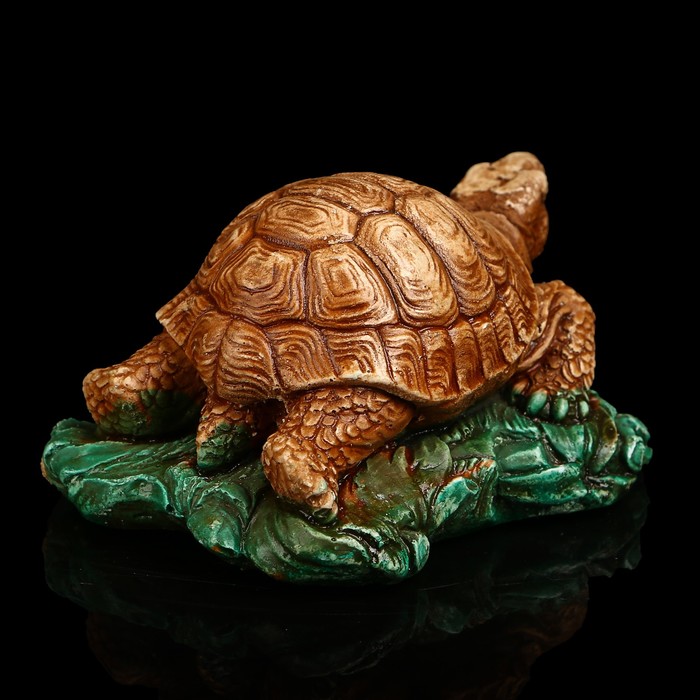 Сувенир гипс "Черепаха на траве малая" 5,5 см