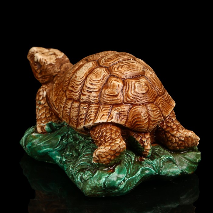 Сувенир гипс "Черепаха на траве малая" 5,5 см