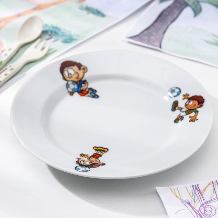 Тарелка мелкая 20 см "Юные футболисты", МИКС