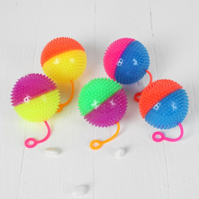 Мяч световой "Цветной" на резинке с пищалкой, цвета МИКС