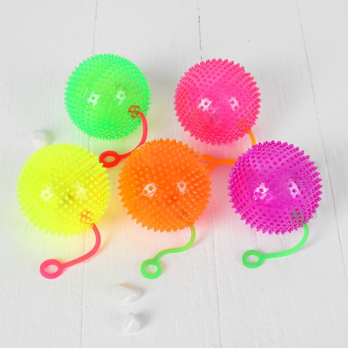 Мяч световой "Однотонный" прозрачный на резинке с пищалкой, цвета МИКС