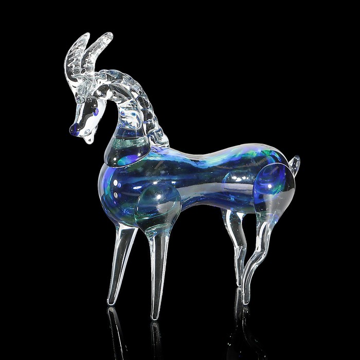 Сувенир стекло в стеклокрошку "Коза синий-зеленый" 25х25х9  см