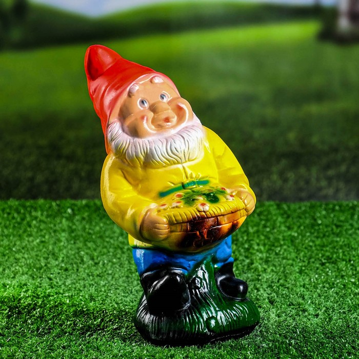 Садовая фигура "Гном-садовник" жёлтый кафтан