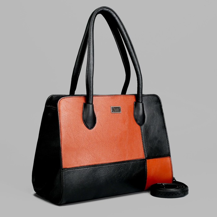 Сумка женская, отдел с перегородкой на молнии, наружный карман, длинный ремень, цвет чёрный