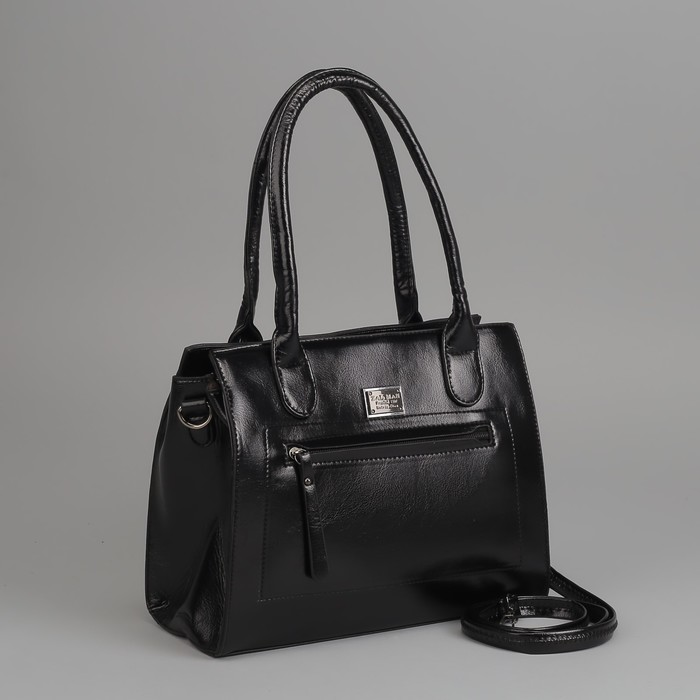 Сумка женская, отдел на молнии, 2 наружных кармана, длинный ремень, цвет чёрный