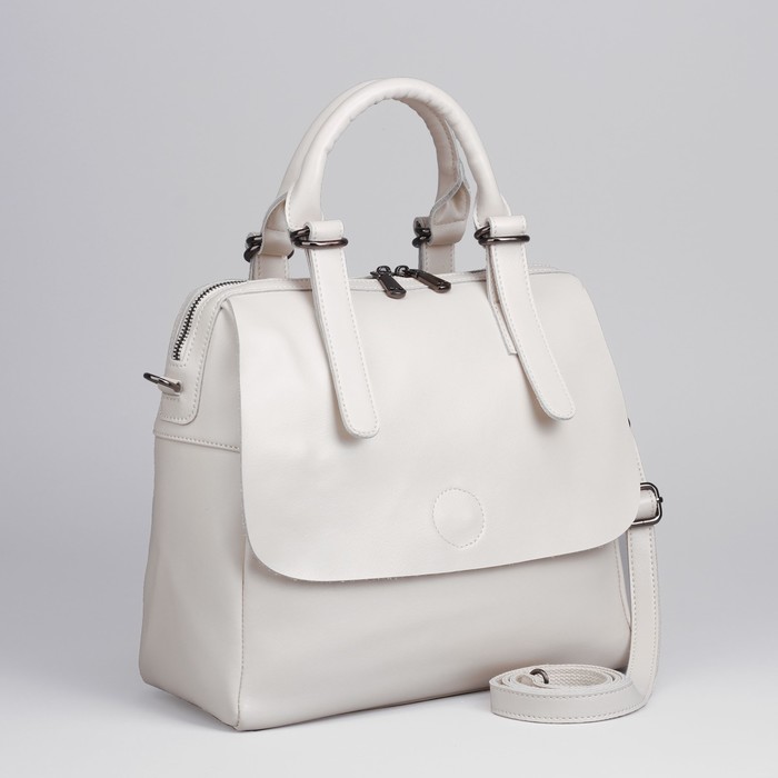 Сумка женская, отдел на молнии, 2 наружных кармана, длинный ремень, цвет молочный