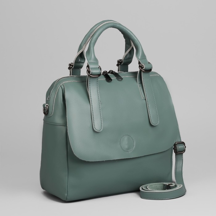 Сумка женская, отдел на молнии, 2 наружных кармана, длинный ремень, цвет голубой