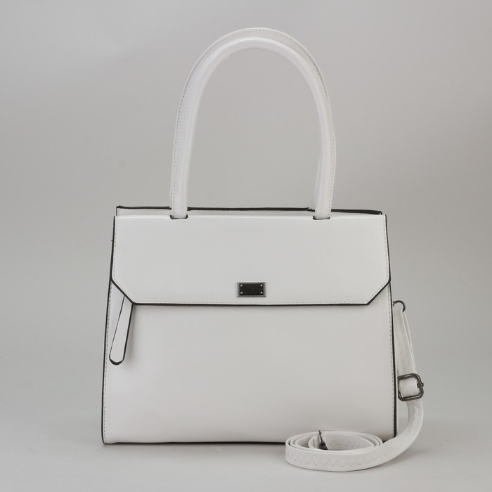 Сумка женская, отдел на молнии, 2 наружных кармана, длинный ремень, цвет белый
