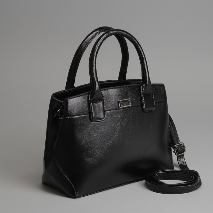 Сумка женская, отдел с перегородкой на молнии, наружный карман, длинный ремень, цвет чёрный