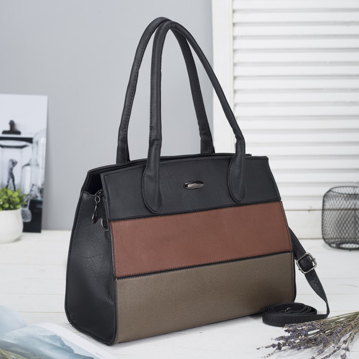 Сумка женская, отдел с перегородкой на молнии, наружный карман, длинный ремень, цвет чёрный