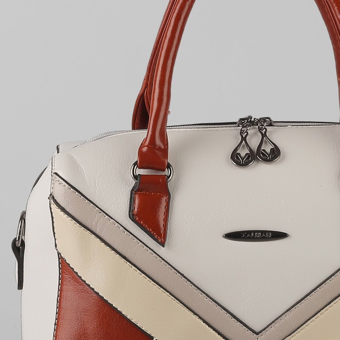 Сумка женская, отдел на молнии, наружный карман, длинный ремень, цвет белый