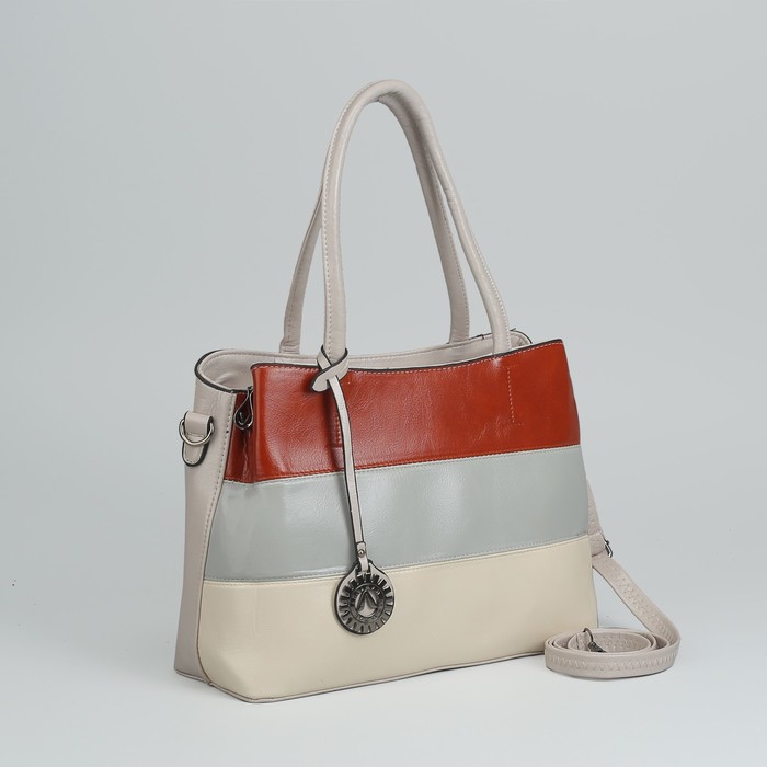 Сумка женская, отдел с перегородкой на молнии, наружный карман, длинный ремень, цвет молочный