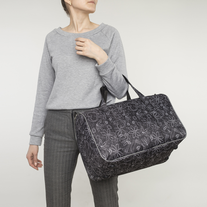 Саквояж «Сердца», отдел на молнии, длинный ремень, цвет чёрный