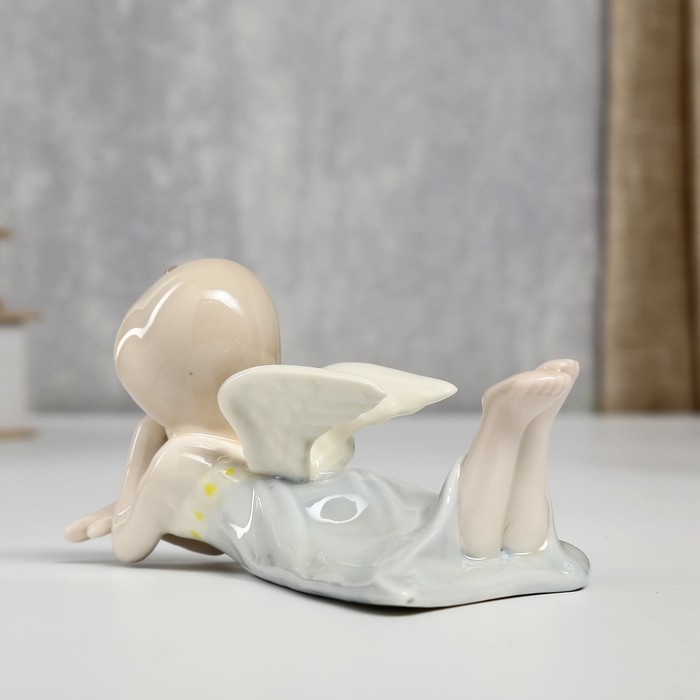 Сувенир керамика "Ангел в голубом платье лежит" 6,5х13,8х7,5 см