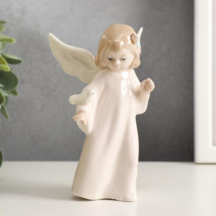 Сувенир керамика "Ангел в розоватом платье в веночке и голубем" 13,4х7х5,5 см