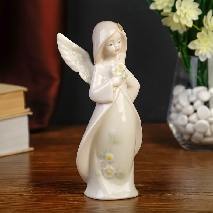 Сувенир керамика "Ангел-девочка в розовой накидке с цветами" 17,5х8,5х5,5 см