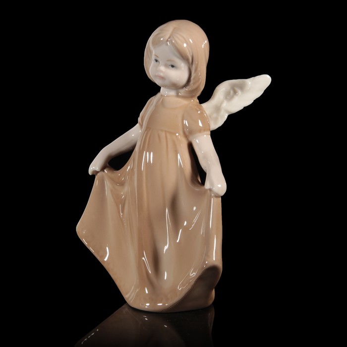Сувенир керамика "Ангел-девочка в кофейном платье танцует" 14,8х10,5х5 см