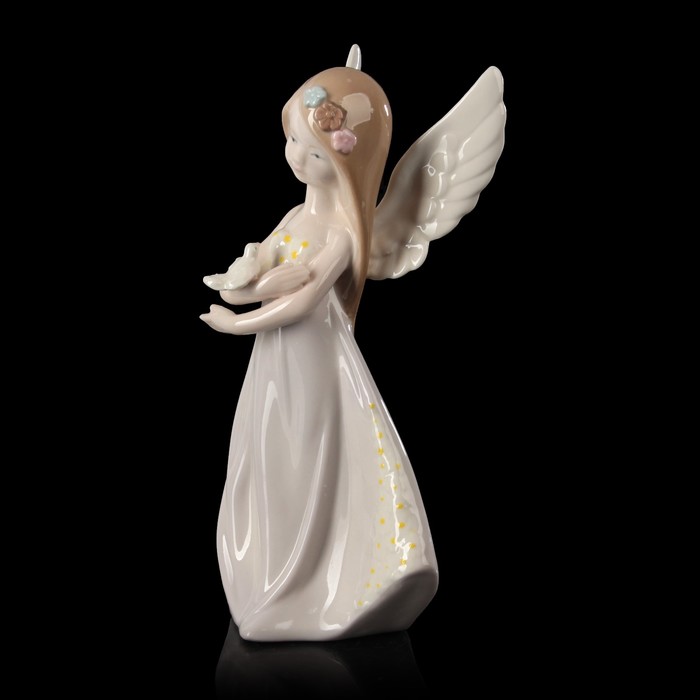Сувенир керамика "Ангел-девочка в розоватом платье с ромашками и голубкой" 20х9х6,5 см