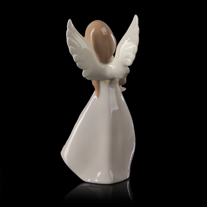 Сувенир керамика "Ангел-девочка в розоватом платье с ромашками и голубкой" 20х9х6,5 см