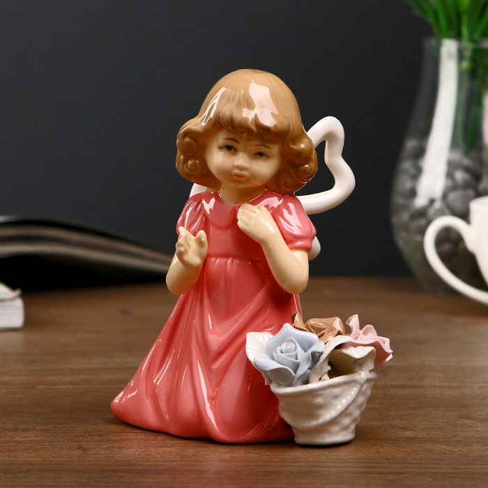 Сувенир керамика "Девочка в коралловом платье с корзиной роз" 14х12,5х6,7 см