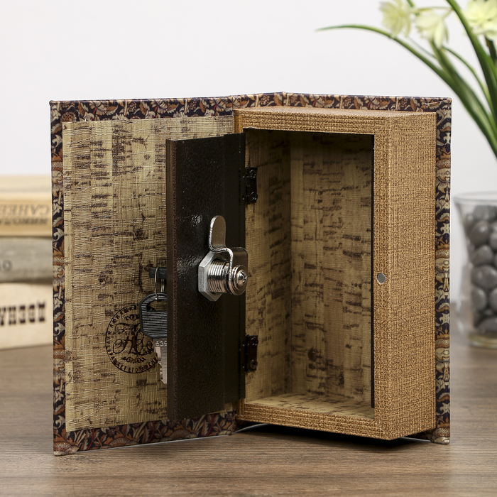 Сейф-книга дерево под шёлк "Чертополох" 17х11х5 см