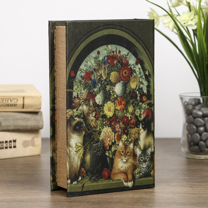 Сейф-книга дерево под шёлк "Кошки у пышного букета" 21х13х5 см