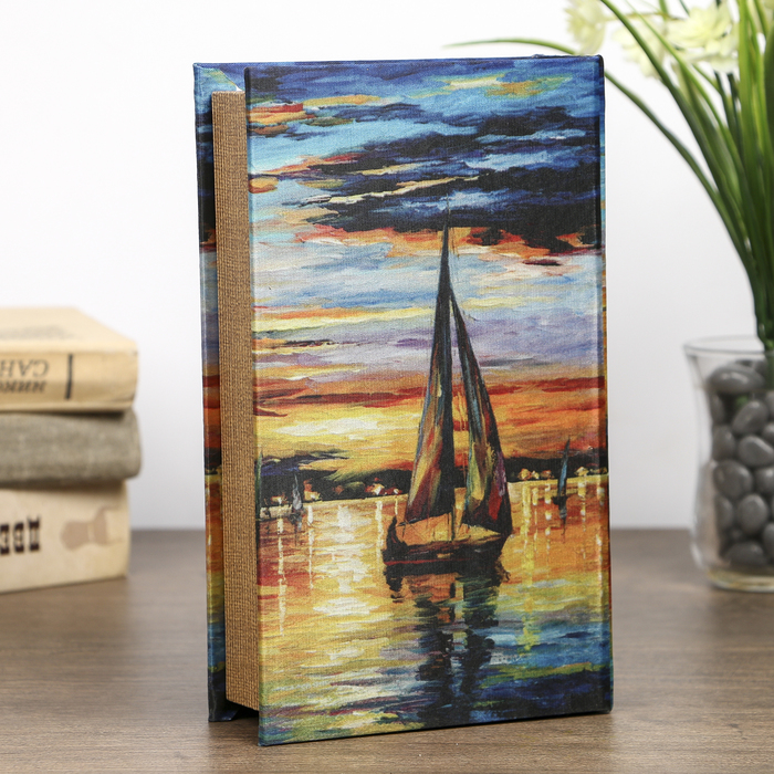 Сейф-книга дерево под шёлк "Парусник на закате" 21х13х5 см