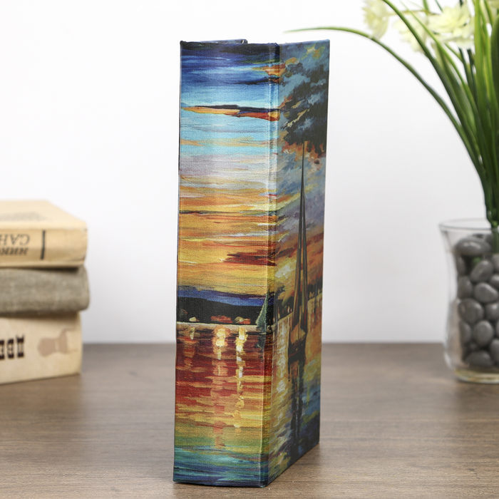 Сейф-книга дерево под шёлк "Парусник на закате" 21х13х5 см